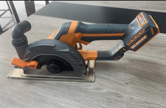 Single-Hand Cutting Machine SQ-006C – Brushless Saw with Two 10-Cell Batteries, Ergonomic Grip & Adjustable Base for Wood & Plastic