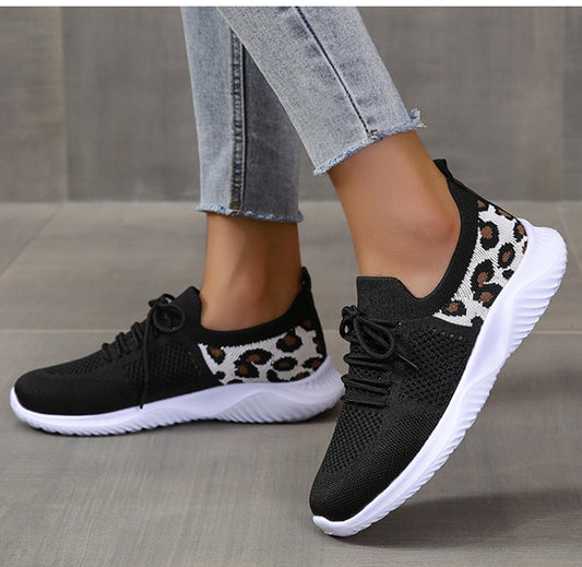 Black Leopard Print Lace-Up Sneakers – Casual Sports Shoes for Women with Breathable Fit & Street Style
